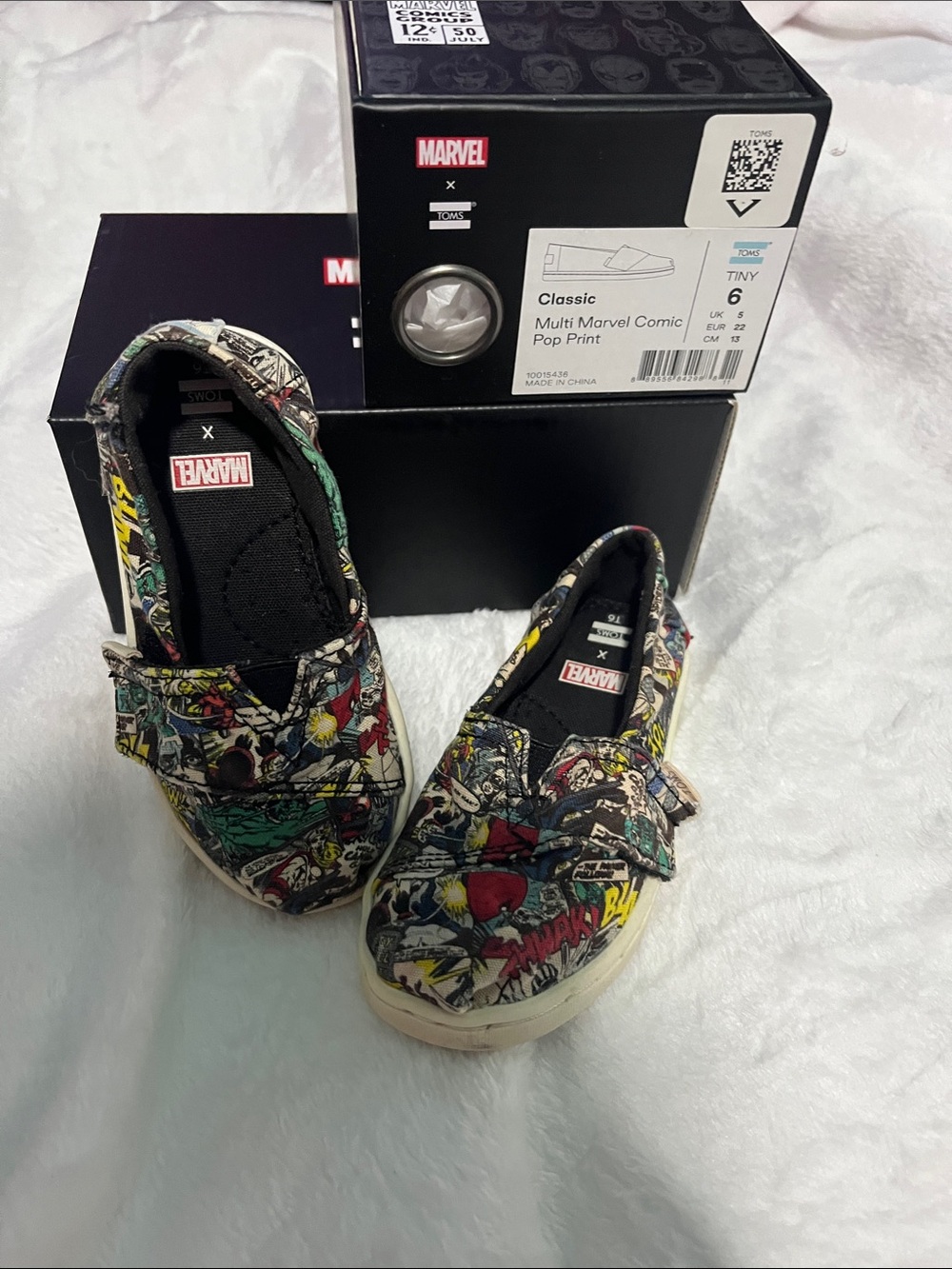 Toms Kids Marvel Comic Print Sneakers